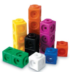 Cubes emboîtables multidirectionnels